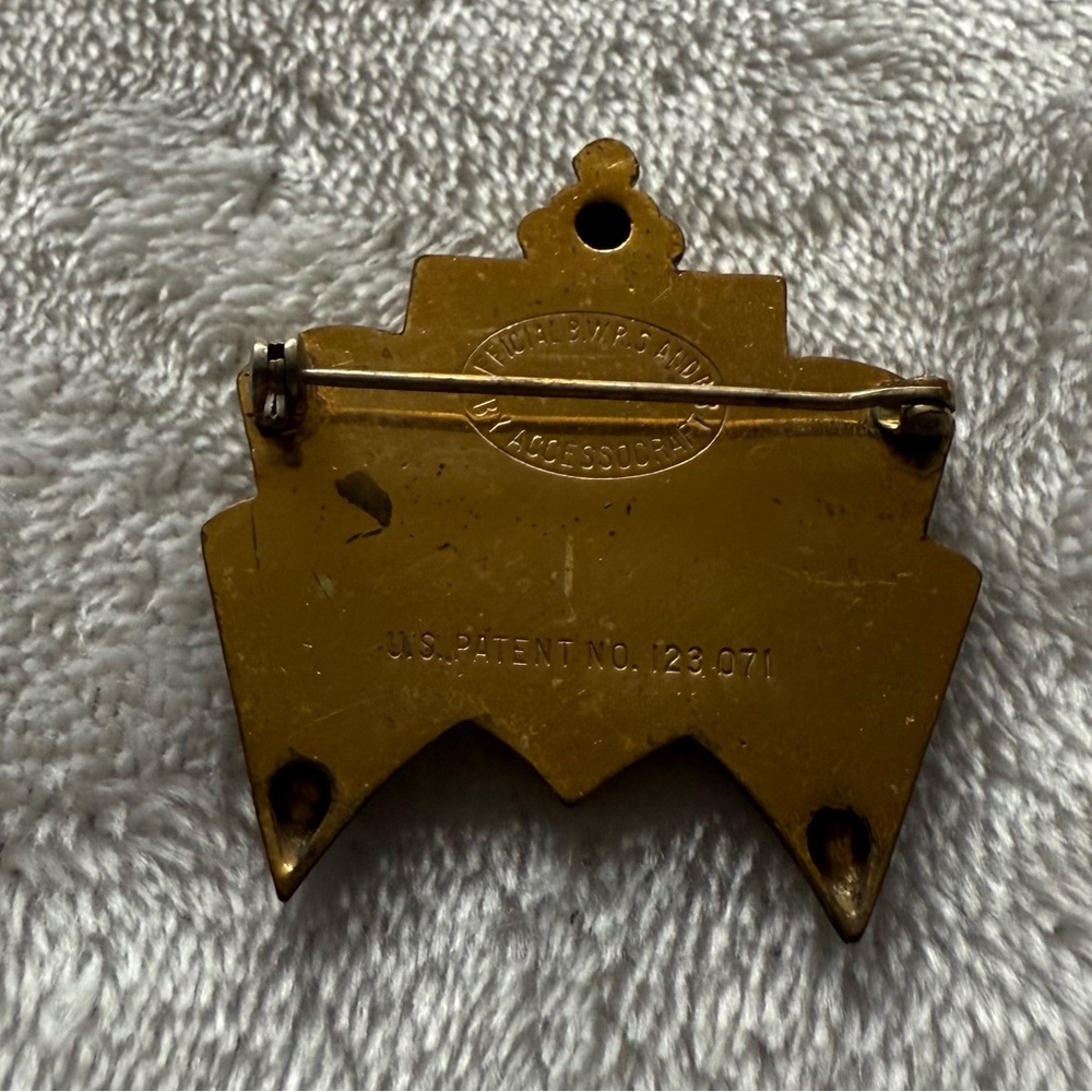 Vintage Diev Et Mon Droit WW2 Relief Pin - Picture 2 of 3